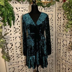 ALTAR’D STATE SUCCULENT DEEP TEAL GREEN CRUSHED VELVET LONG SLEEVE MINI DRESS